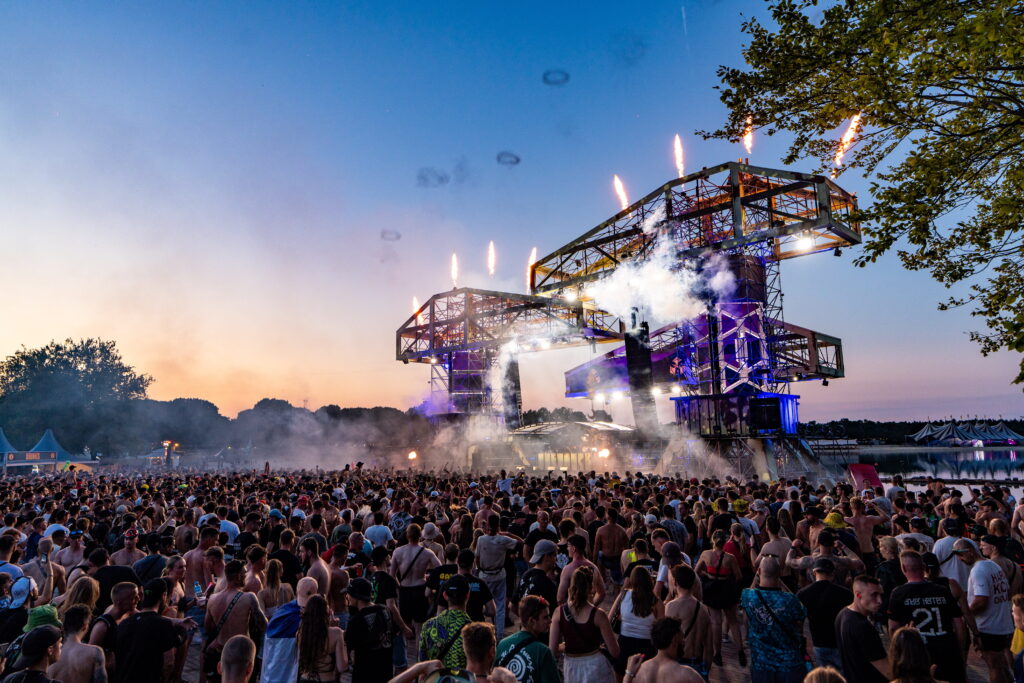 Dominator festival 2025 - Vlondervloeren.nl 4