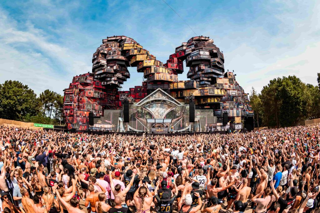 Dominator festival 2025 - Vlondervloeren.nl 1
